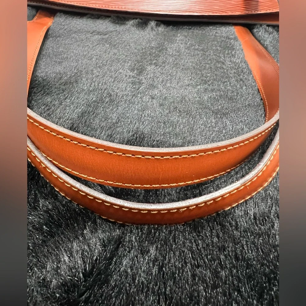 Louis Vuitton
Epi Leather Saint Jacques GM Vintage  SOLD - Picture 6 of 15